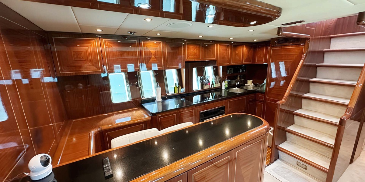 Аренда яхты Mangusta 72 Elton II на Лазурном берегу, Франция